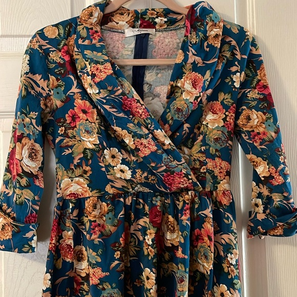Mixinni Floral Wrap Dress Size M - Picture 10 of 10